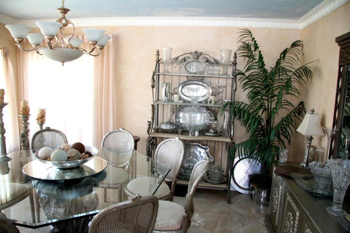 Shared Home Inglewood Bilik gambar